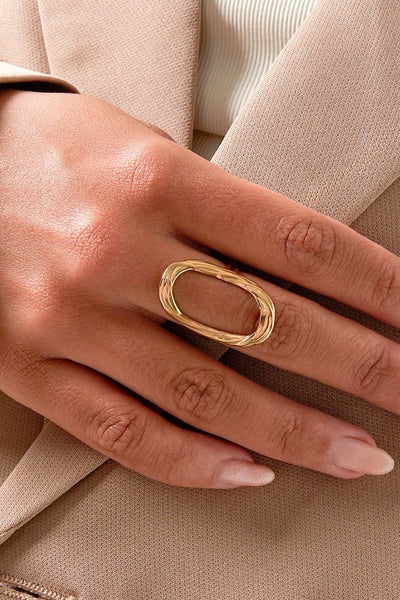 Oval Ring