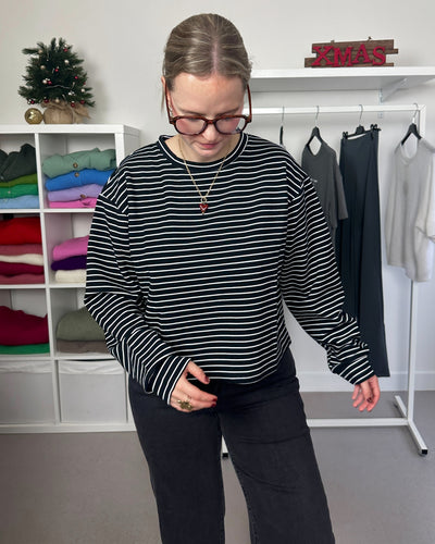 Striped Longsleeve Black White