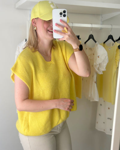 Oversized Sleeveless Knit Yellow