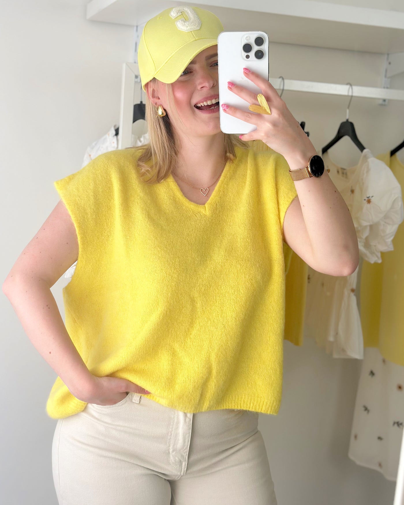 Oversized Sleeveless Knit Yellow